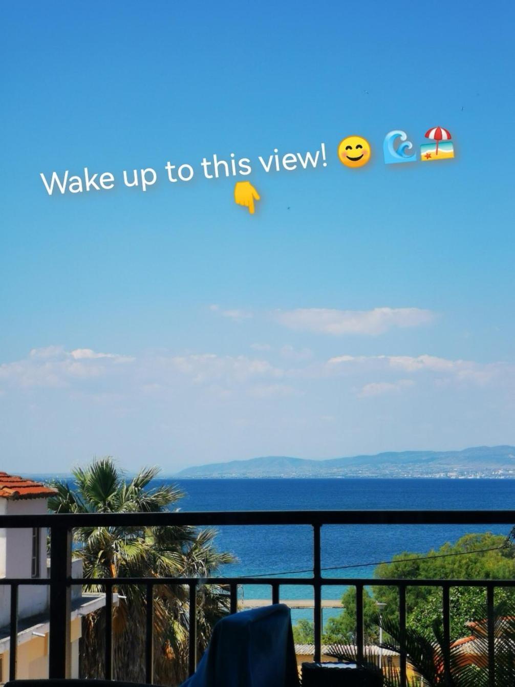 Pure Bliss Luxury Beachfront Apartment With Panoramic Sea Views, Electric Bbq, Gym Equipment And More Agia Triada  Exterior foto